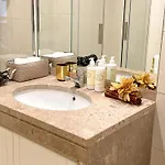 Apartment Prestige Entire 3 Bedroom Luxury Lisbon