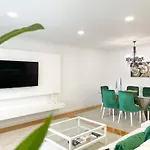 Prestige Entire 3 Bedroom Luxury Lisbon