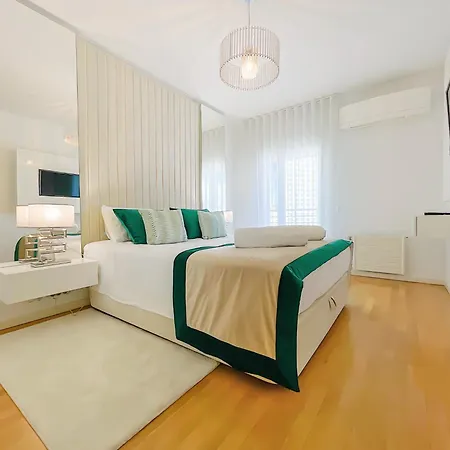 Prestige Entire 3 Bedroom Luxury Лісабон
