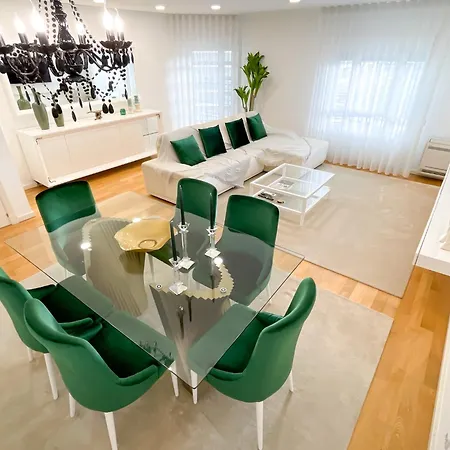 Prestige Entire 3 Bedroom Luxury Lisbon